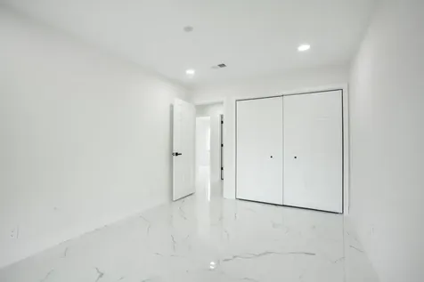 8535 NW 25th Place Coral Springs FL 33065