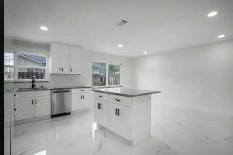 8535 NW 25th Place Coral Springs FL 33065