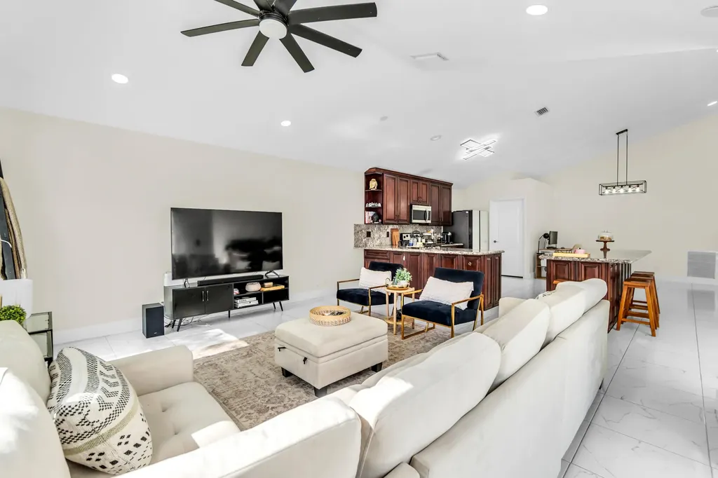 22625 Blue Fin Trail Boca Raton FL 33428