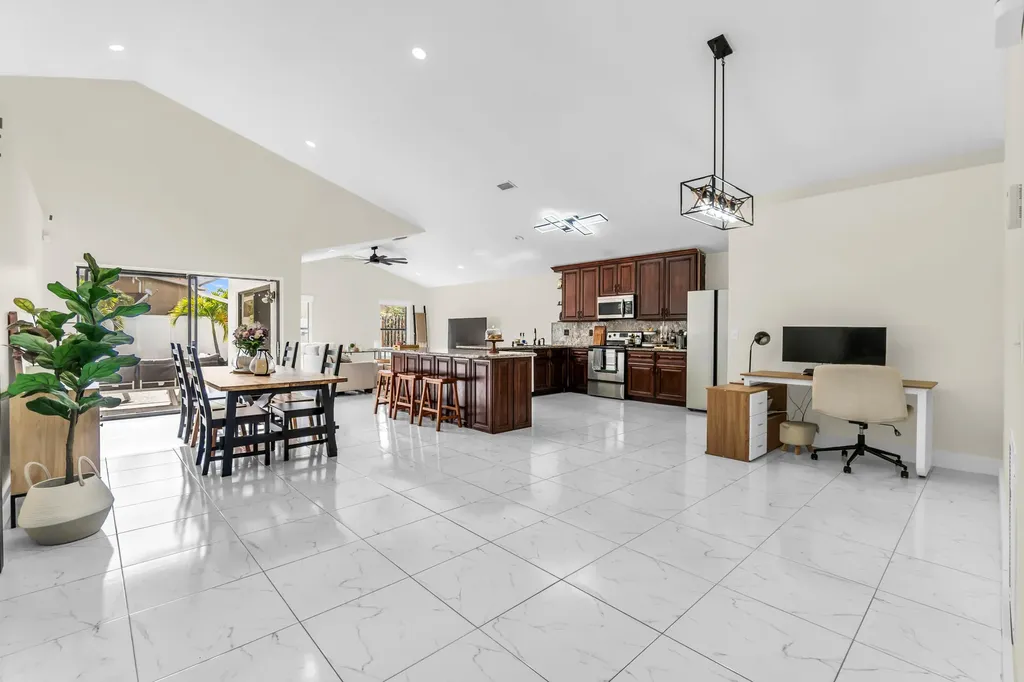 22625 Blue Fin Trail Boca Raton FL 33428