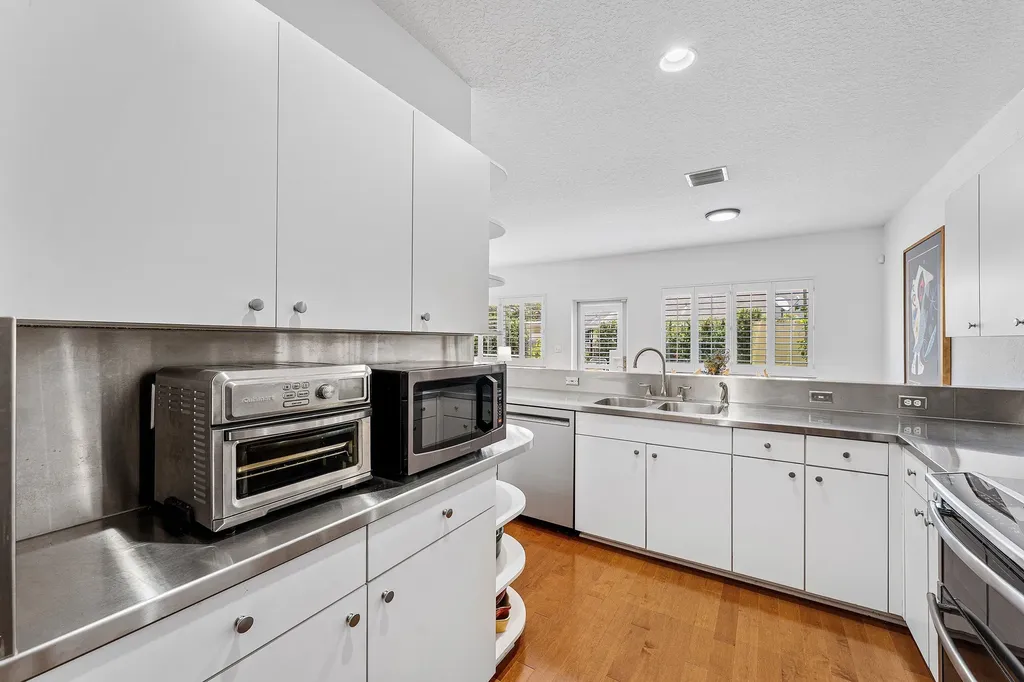 808 SW 7th Avenue Fort Lauderdale FL 33315