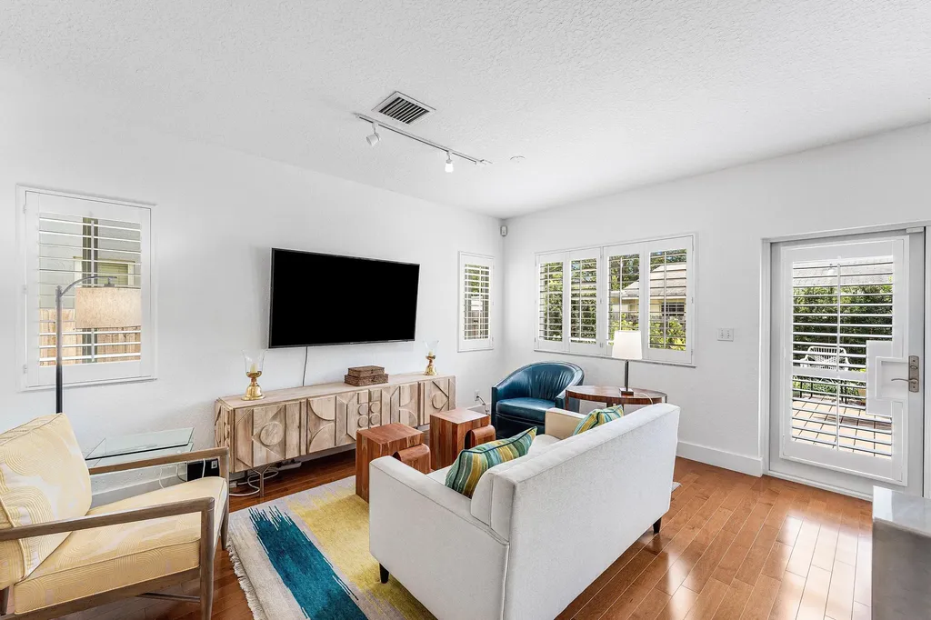 808 SW 7th Avenue Fort Lauderdale FL 33315