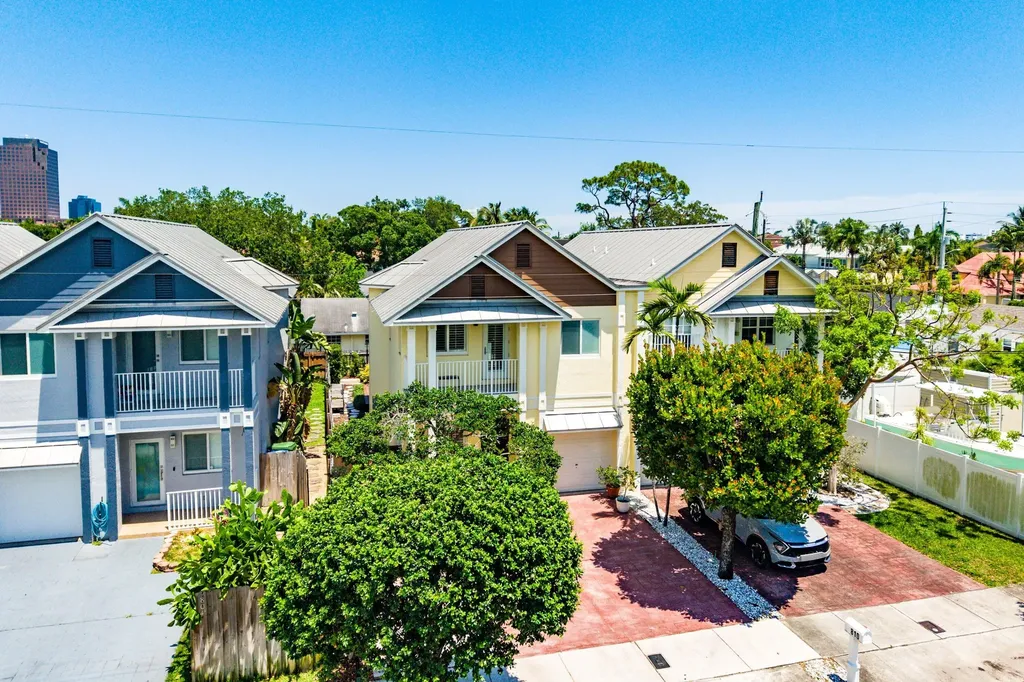 808 SW 7th Avenue Fort Lauderdale FL 33315