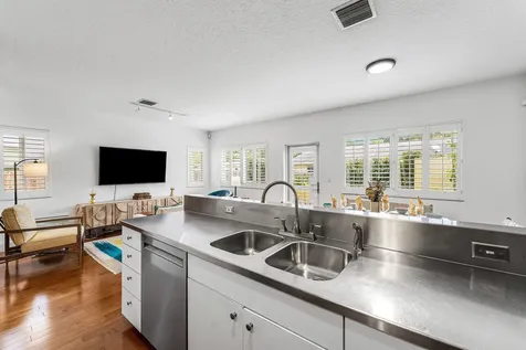 808 SW 7th Avenue Fort Lauderdale FL 33315