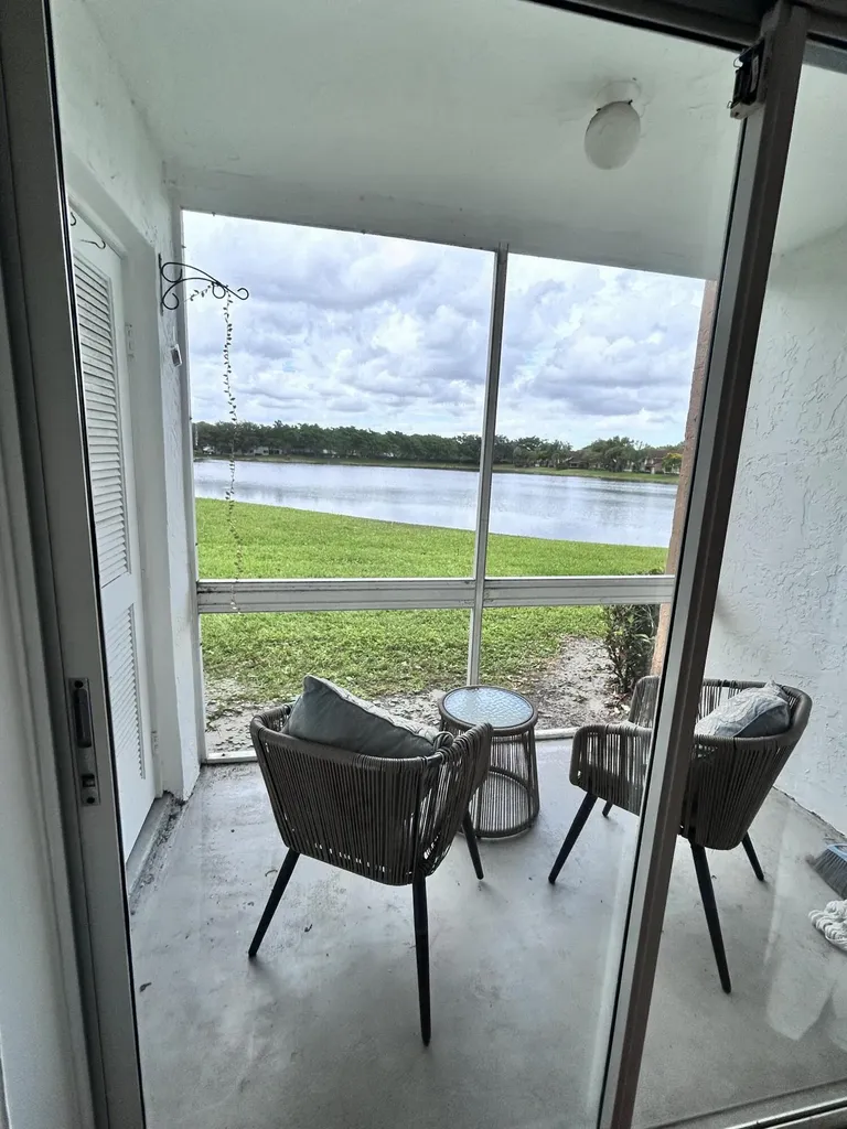 718 NW 92nd Avenue Plantation FL 33324