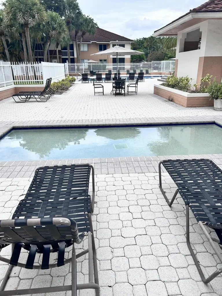 718 NW 92nd Avenue Plantation FL 33324