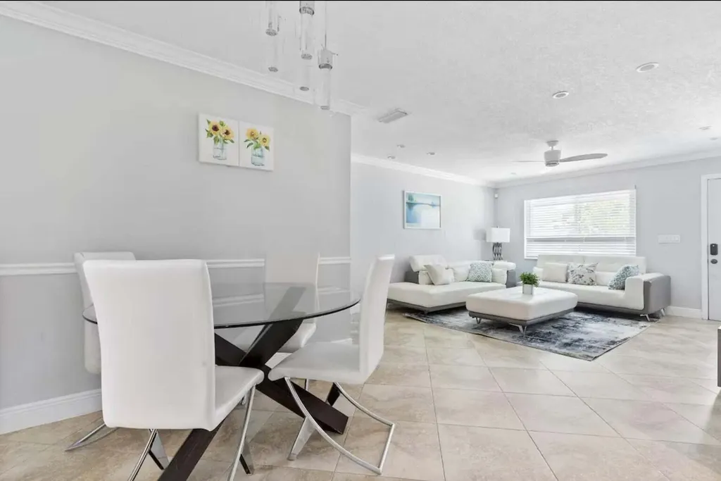 337 Balsam Street Palm Beach Gardens FL 33410