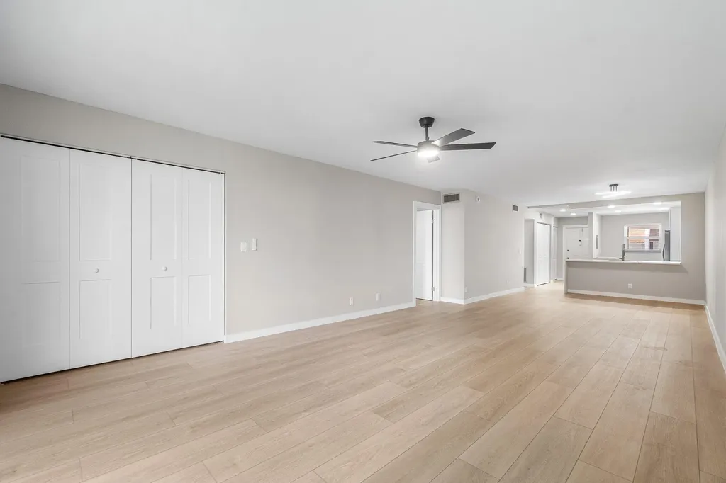 2905 SW 22nd Avenue Delray Beach FL 33445