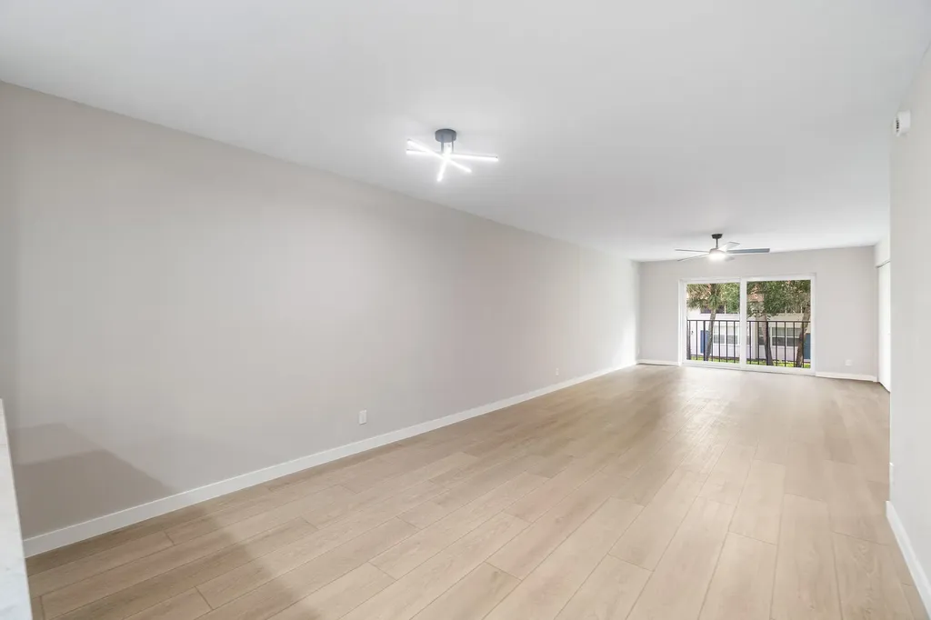2905 SW 22nd Avenue Delray Beach FL 33445