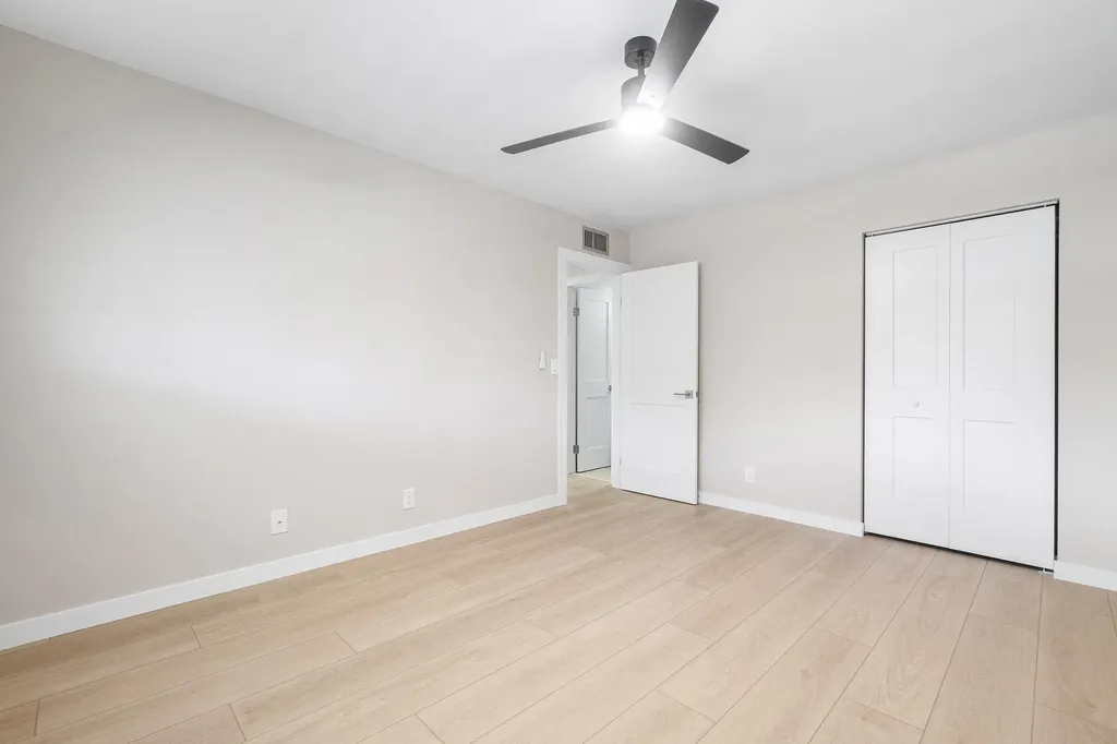 2905 SW 22nd Avenue Delray Beach FL 33445