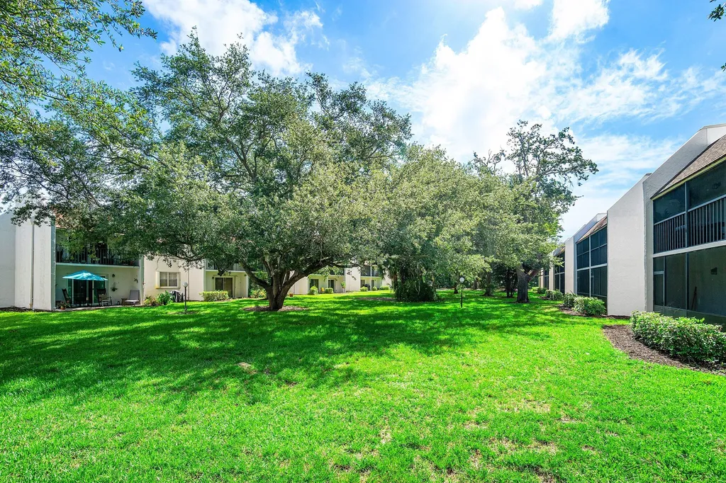 2905 SW 22nd Avenue Delray Beach FL 33445