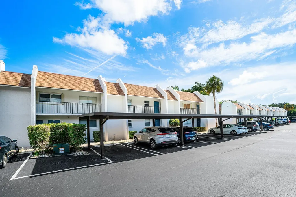 2905 SW 22nd Avenue Delray Beach FL 33445
