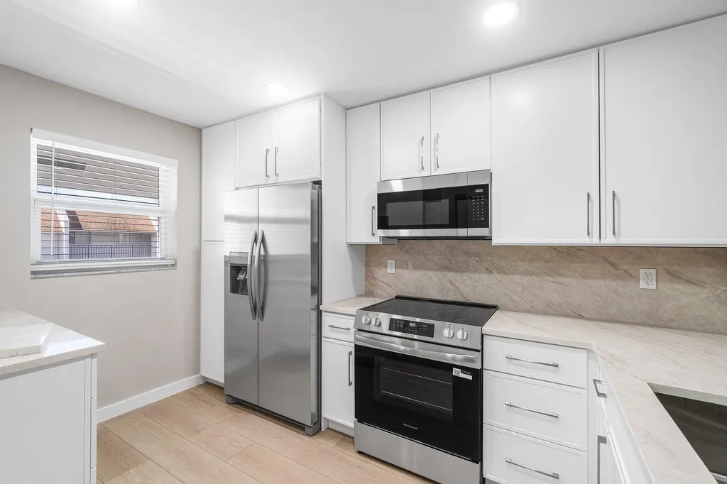 2905 SW 22nd Avenue Delray Beach FL 33445