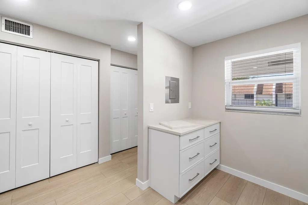 2905 SW 22nd Avenue Delray Beach FL 33445