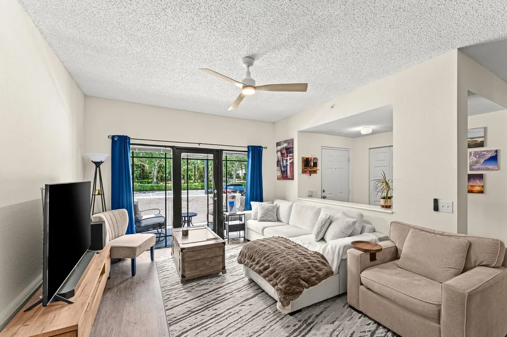2801 Sarento Place Palm Beach Gardens FL 33410