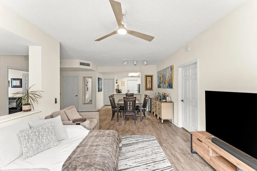 2801 Sarento Place Palm Beach Gardens FL 33410
