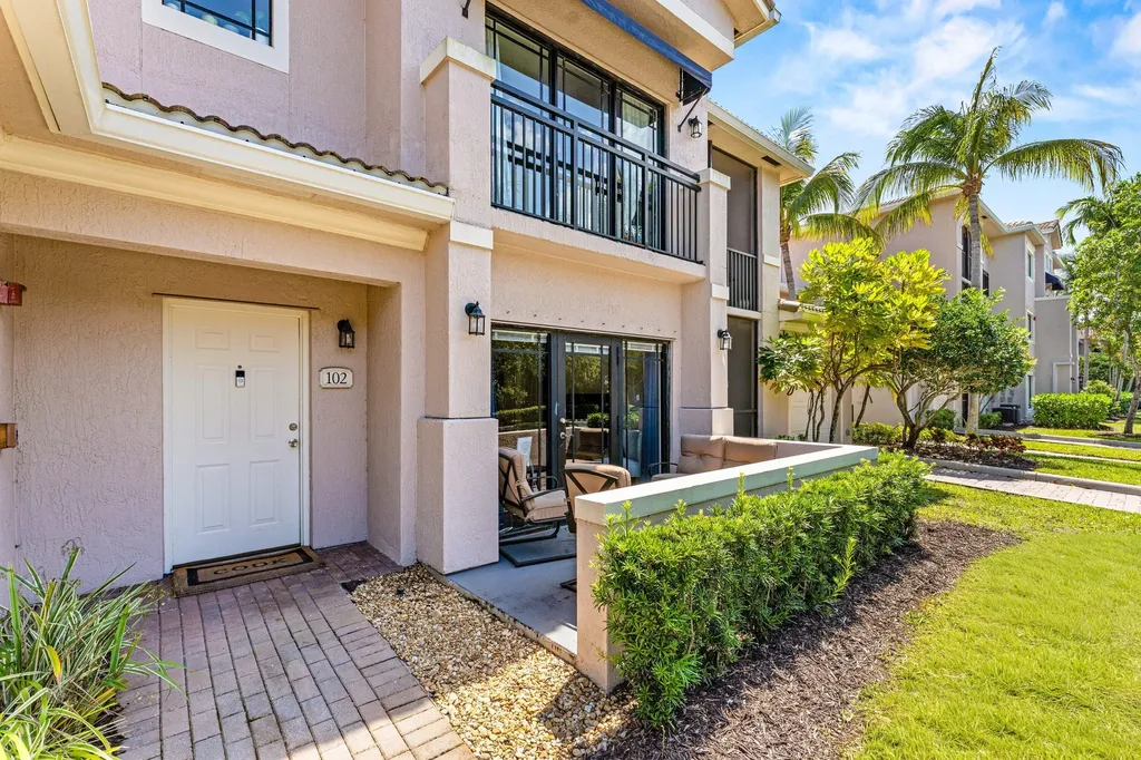 2801 Sarento Place Palm Beach Gardens FL 33410
