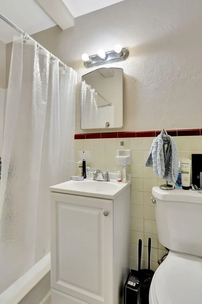 3208 NE 8th Court Pompano Beach FL 33062
