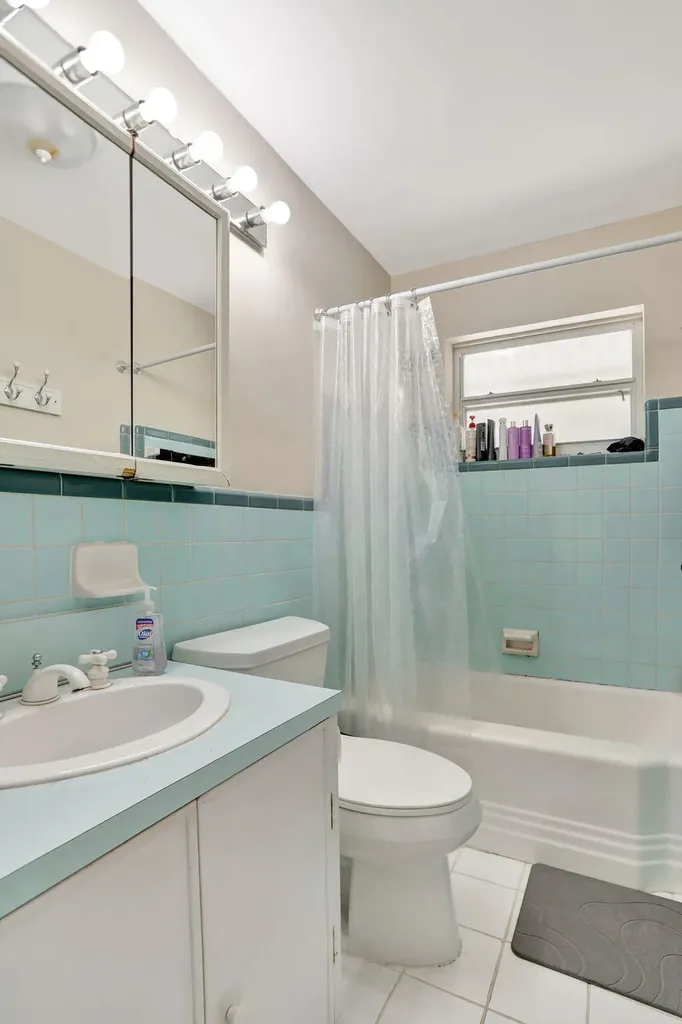 3208 NE 8th Court Pompano Beach FL 33062