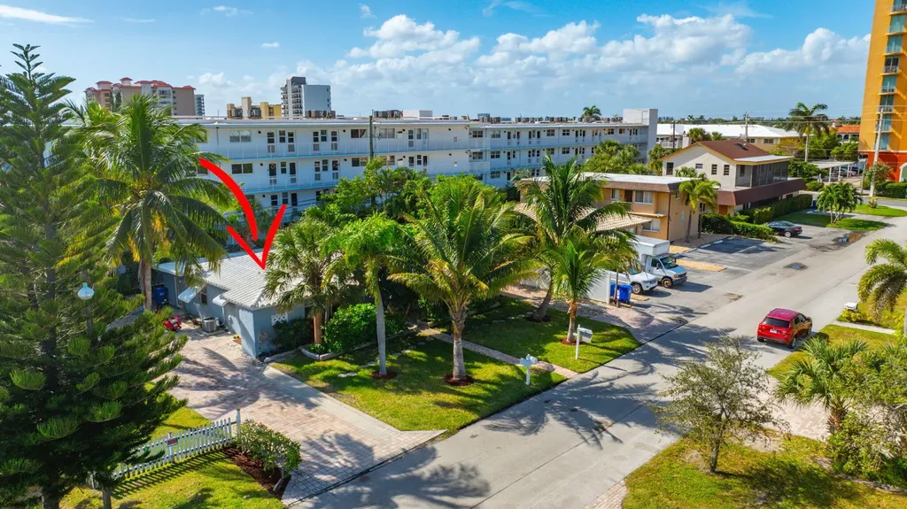 3208 NE 8th Court Pompano Beach FL 33062