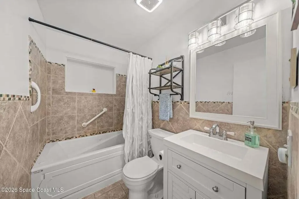 121 Algonquin Terrace Indian Harbour Beach FL 32937