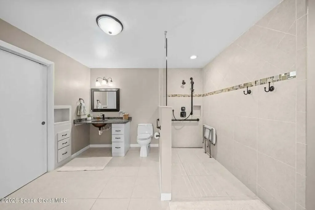 121 Algonquin Terrace Indian Harbour Beach FL 32937