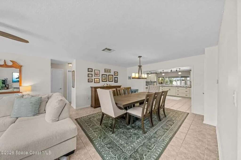 121 Algonquin Terrace Indian Harbour Beach FL 32937