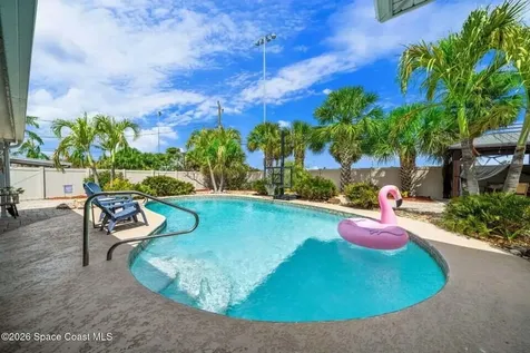 121 Algonquin Terrace Indian Harbour Beach FL 32937
