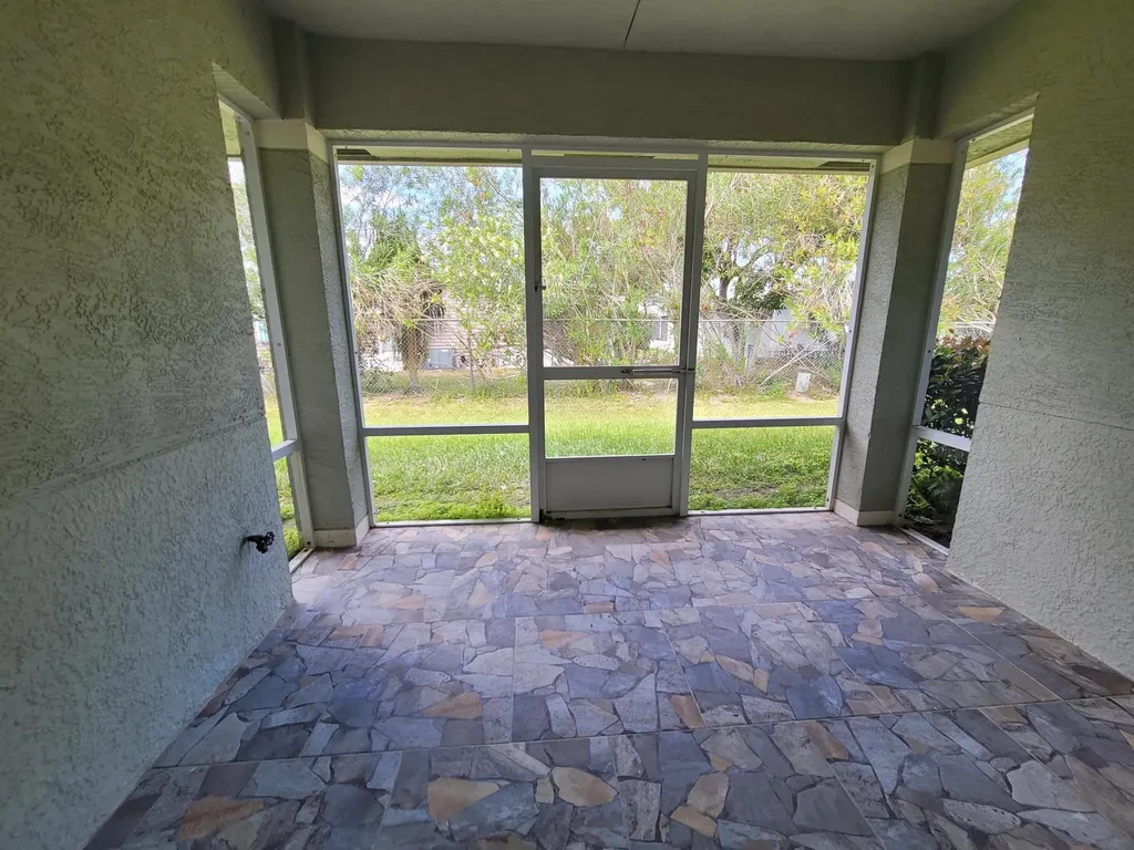 1772 N Dovetail Drive Fort Pierce FL 34982