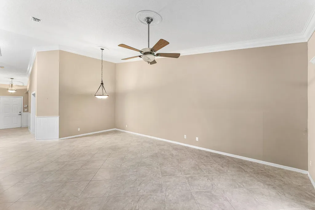 8059 Dolomtian Way Boynton Beach FL 33472