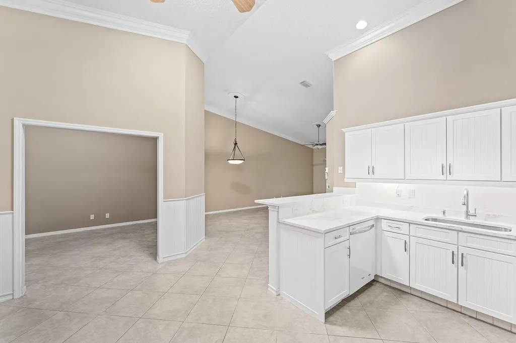 8059 Dolomtian Way Boynton Beach FL 33472