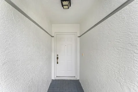 8059 Dolomtian Way Boynton Beach FL 33472