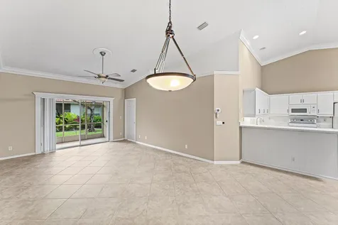 8059 Dolomtian Way Boynton Beach FL 33472