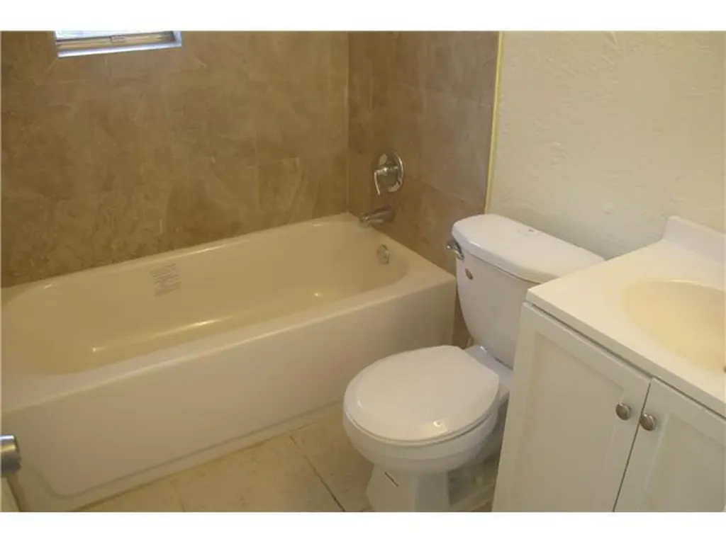 73 NE 7th Court Deerfield Beach FL 33441