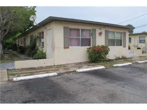 73 NE 7th Court Deerfield Beach FL 33441