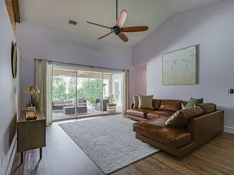 4460 SW 12th Manor SW Vero Beach FL 32968