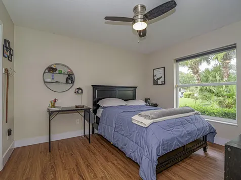 4460 SW 12th Manor SW Vero Beach FL 32968