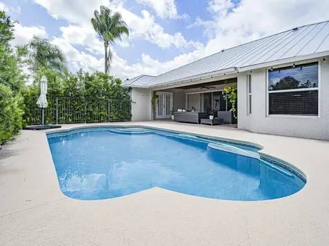 4460 SW 12th Manor SW Vero Beach FL 32968