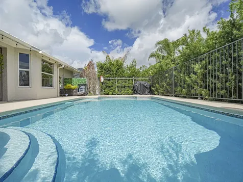4460 SW 12th Manor SW Vero Beach FL 32968