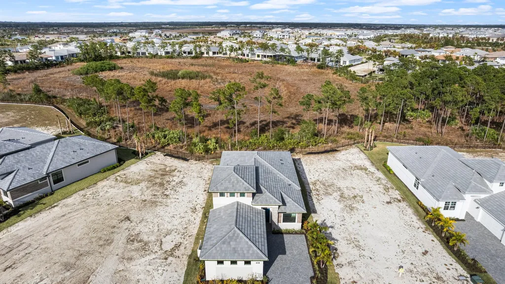 9695 St Germain Drive Palm Beach Gardens FL 33412