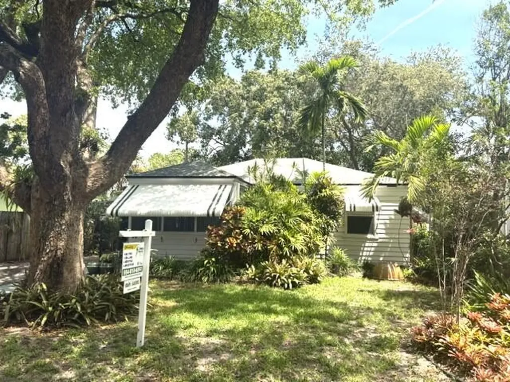 44 SW 5th Street Dania Beach FL 33004