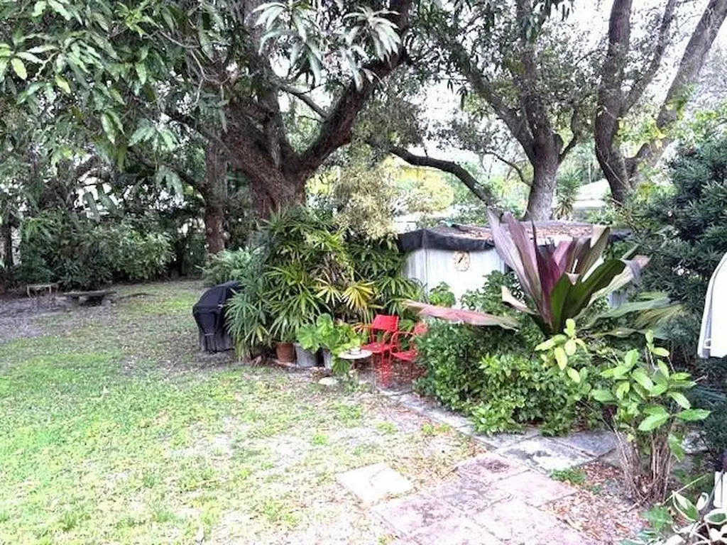 44 SW 5th Street Dania Beach FL 33004
