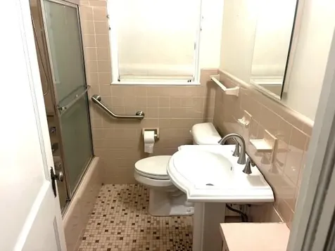 44 SW 5th Street Dania Beach FL 33004
