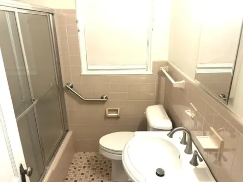 44 SW 5th Street Dania Beach FL 33004
