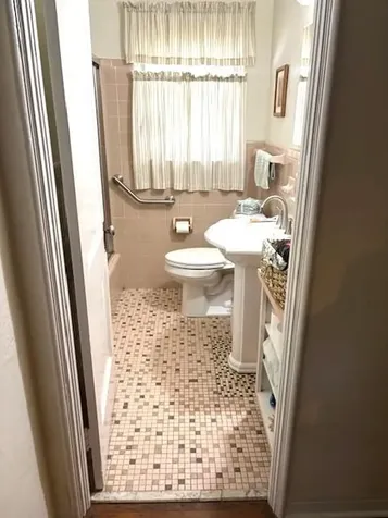44 SW 5th Street Dania Beach FL 33004