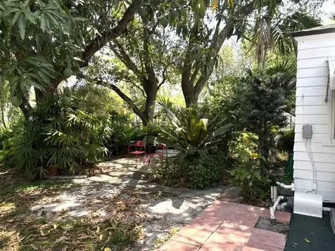 44 SW 5th Street Dania Beach FL 33004