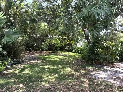 44 SW 5th Street Dania Beach FL 33004
