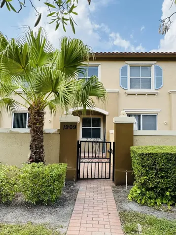 6550 Morgan Hill Trail West Palm Beach FL 33411