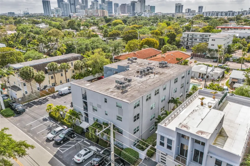 611 NE 14th Avenue Fort Lauderdale FL 33304