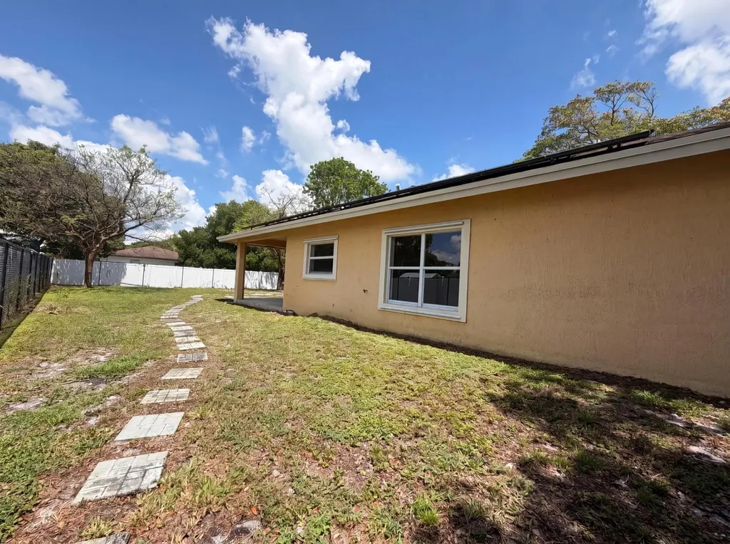 453 N Deerfield Avenue Deerfield Beach FL 33441